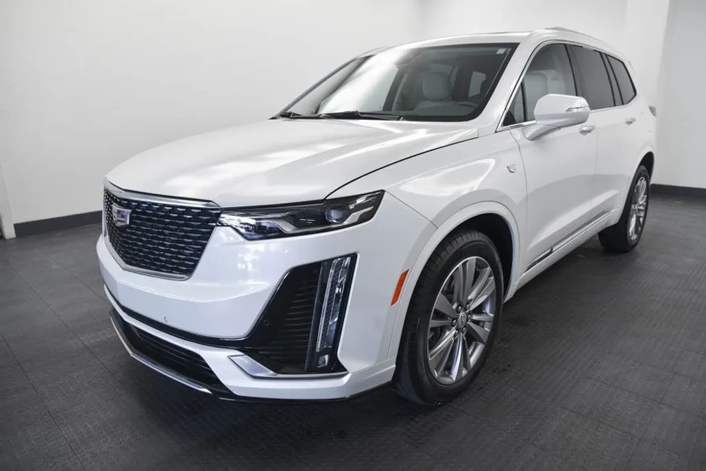 2024 Cadillac XT6 Premium Luxury photo 1