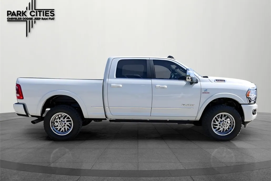 2024 Ram 2500 Limited photo 1