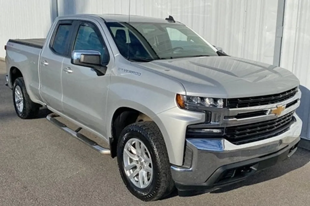 2019 Chevrolet Silverado 1500 LT photo 1