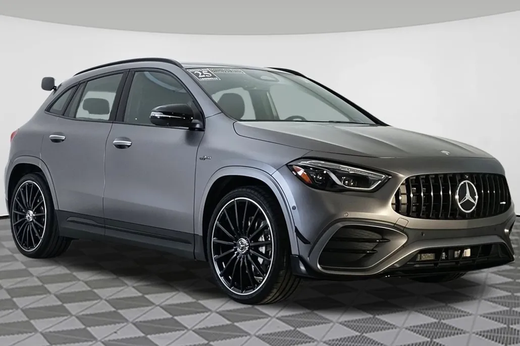 2025 Mercedes Benz GLA AMG 35 4MATIC photo 1
