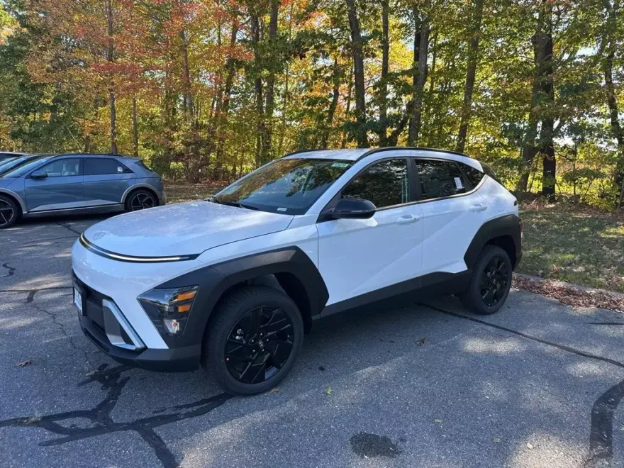 2026 Hyundai Kona SEL photo 1
