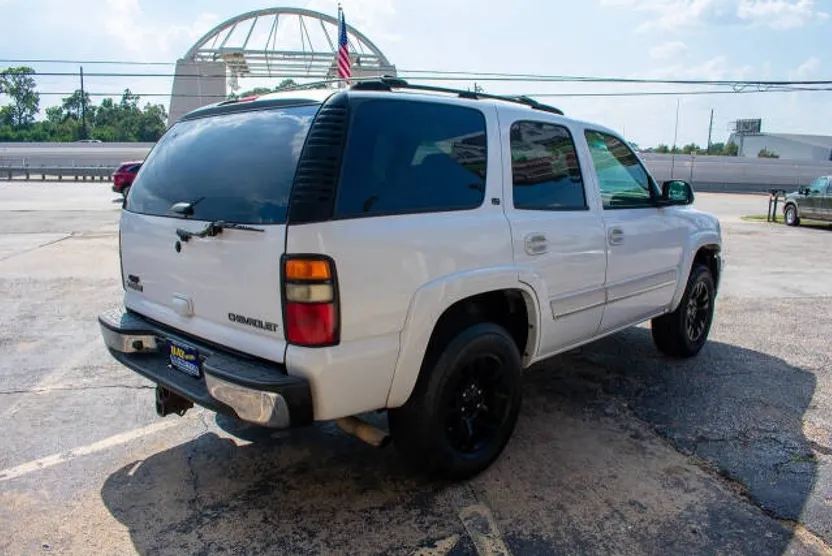 2005 Chevrolet Tahoe LT photo 1