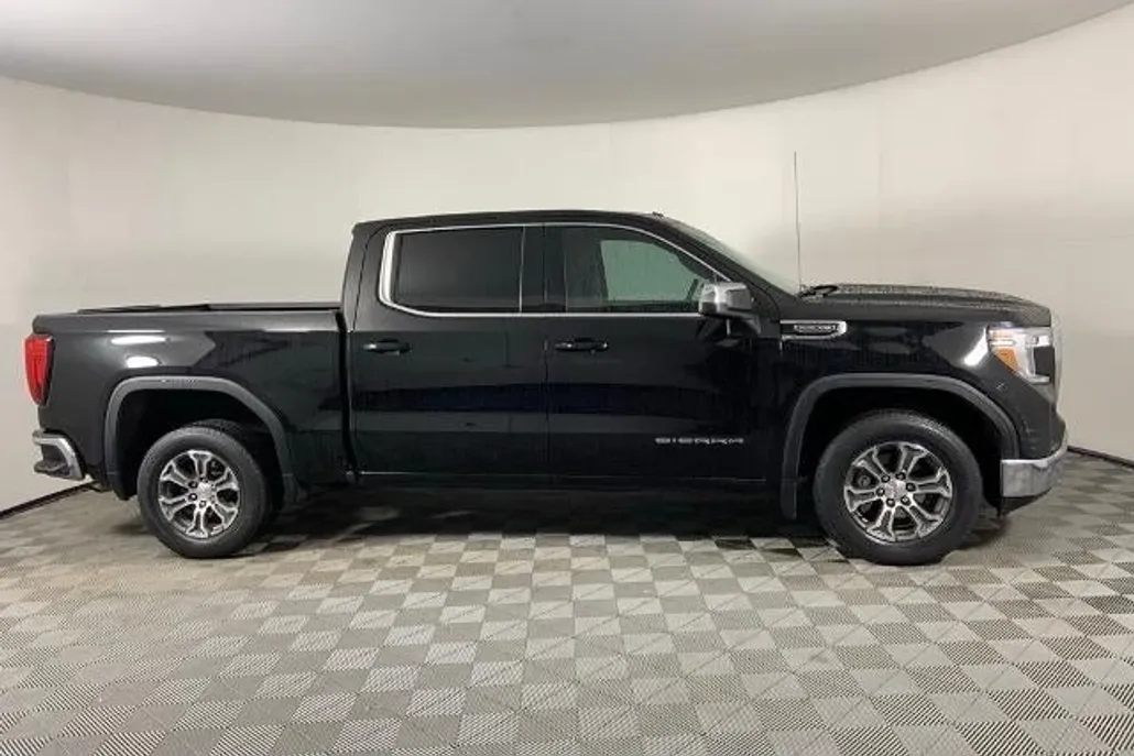 2020 Gmc Sierra 1500 SLE photo 1