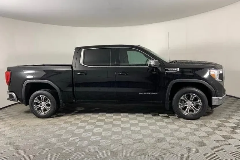 2020 Gmc Sierra 1500 SLE photo 1