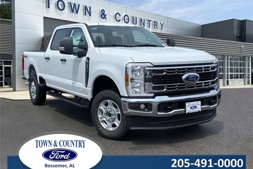 2025 Ford F-350 photo 1
