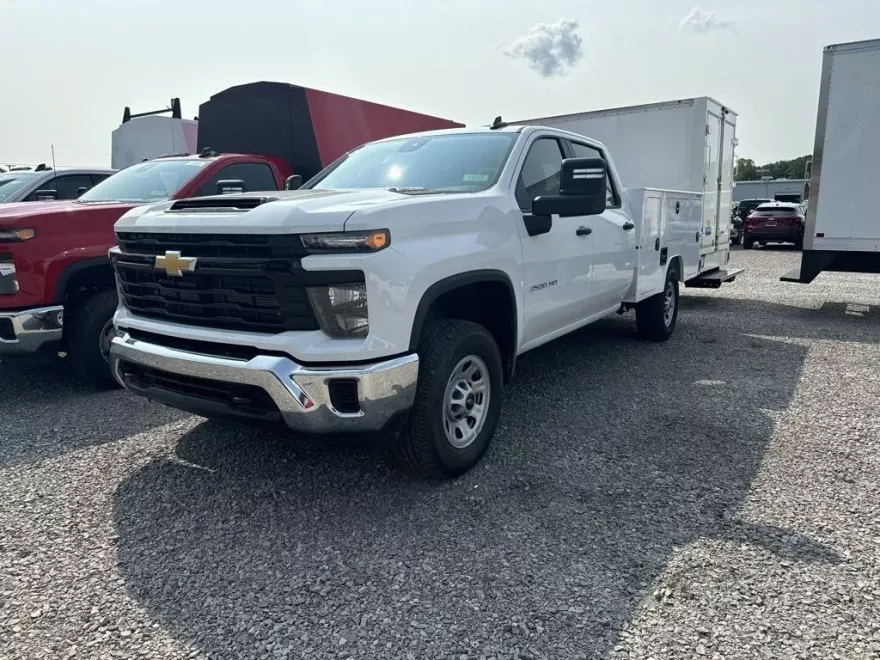 2024 Chevrolet Silverado 3500HD photo 1