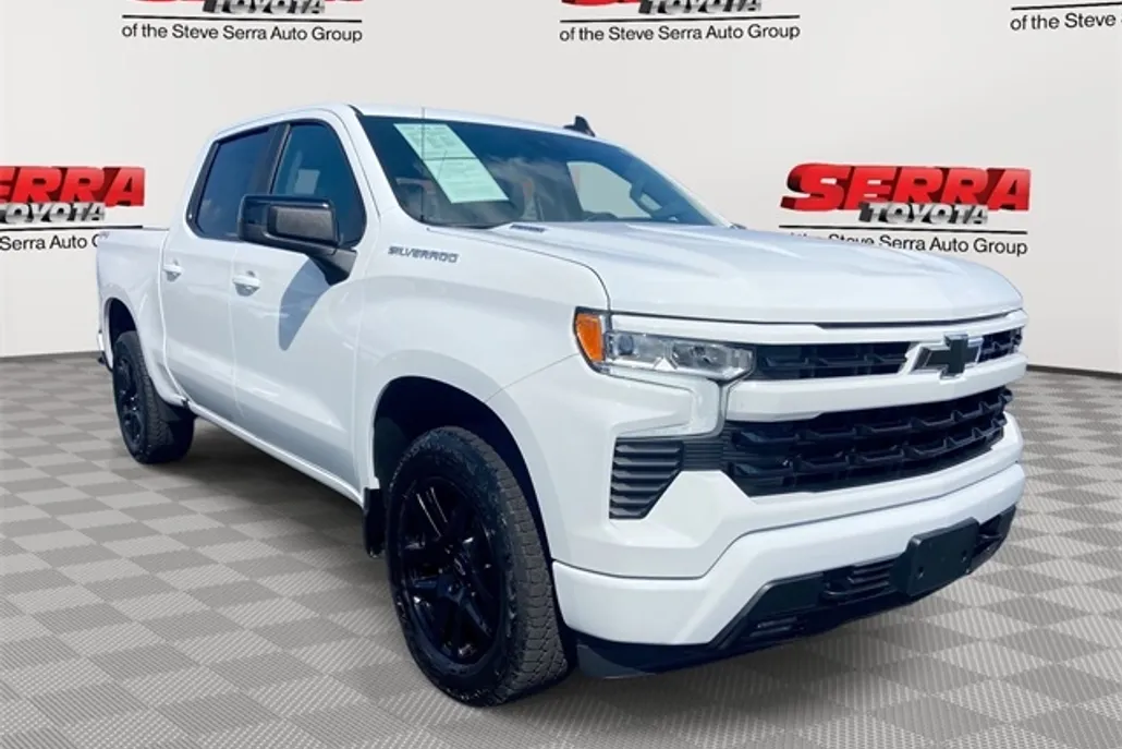 2024 Chevrolet Silverado 1500 RST photo 1
