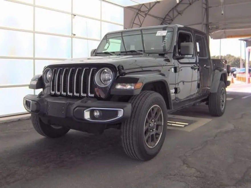 2023 Jeep Gladiator Overland photo 1