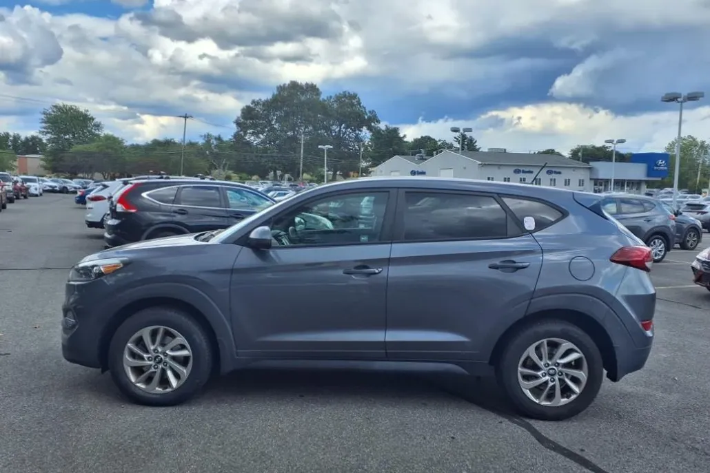 2016 Hyundai Tucson SE photo 1
