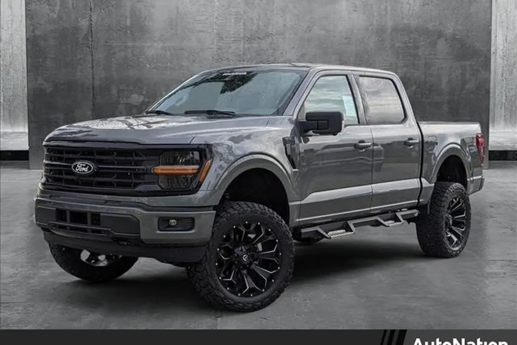 2025 Ford F-150 XLT photo 1