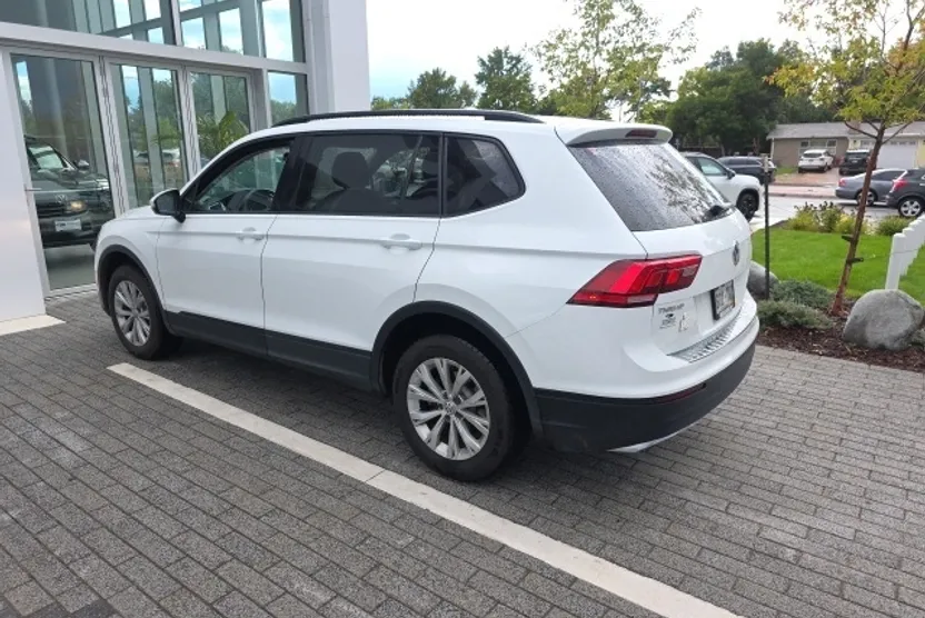 2018 Volkswagen Tiguan S photo 1