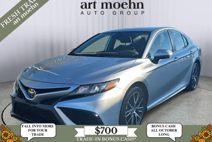 2024 Toyota Camry SE photo 1