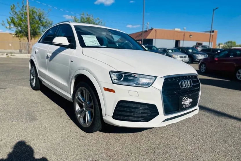 2018 Audi Q3 Premium photo 1