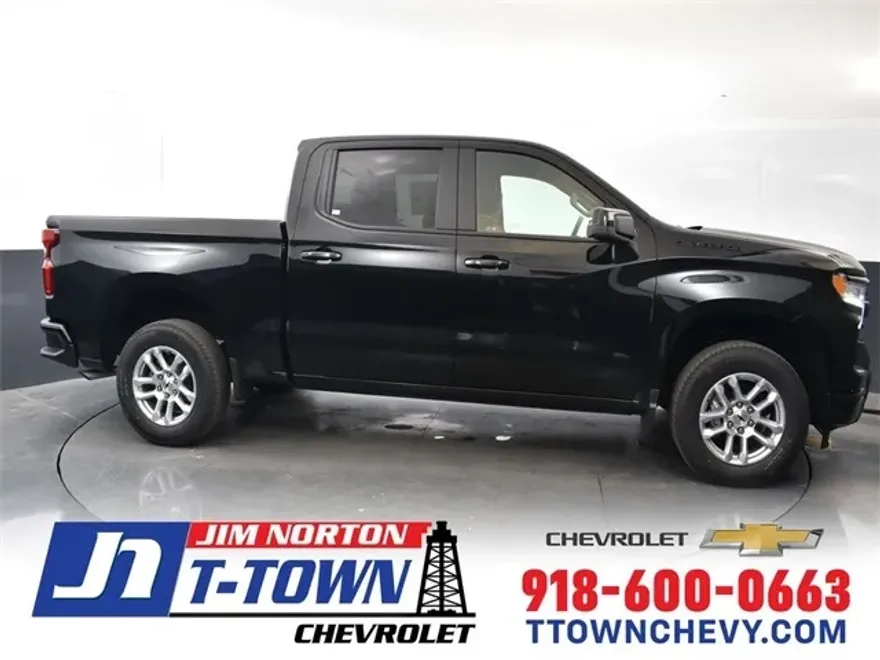 2025 Chevrolet Silverado 1500 RST photo 1