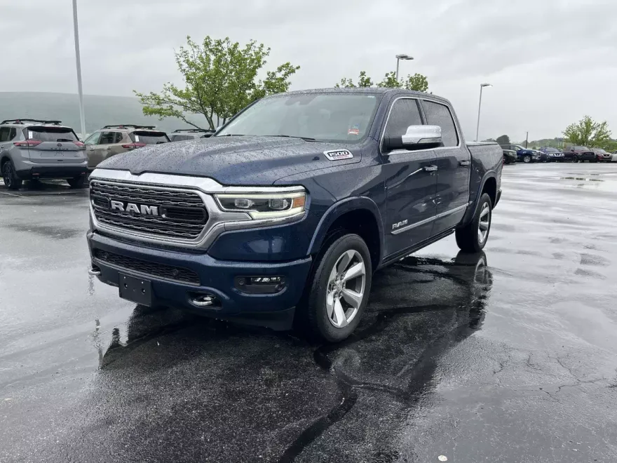 2022 Ram 1500 Limited photo 1