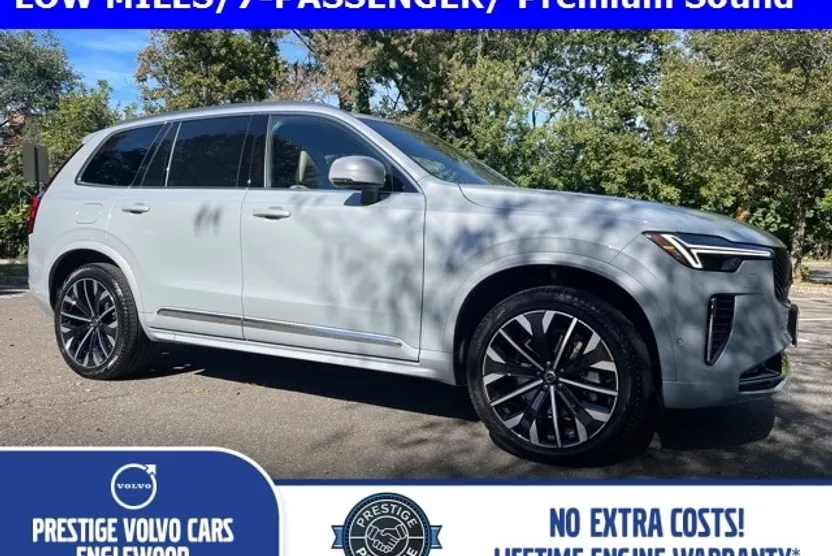 2025 Volvo XC90 Plus photo 1