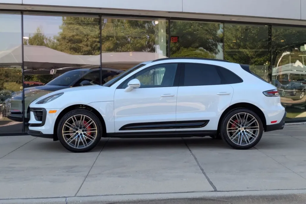 2026 Porsche Macan S photo 1