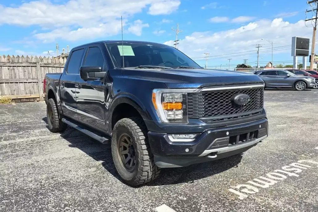 2022 Ford F-150 Lariat photo 1
