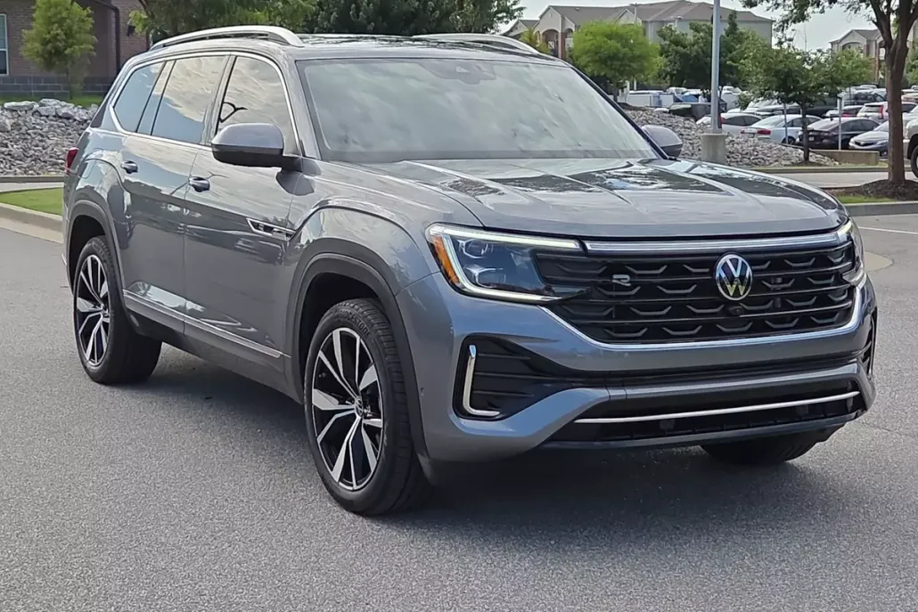 2024 Volkswagen Atlas SEL Premium R-Line photo 1