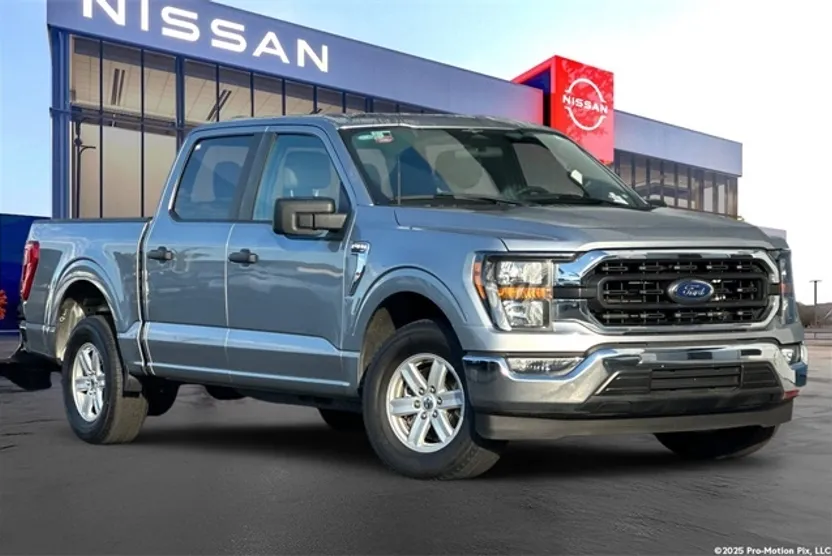 2023 Ford F-150 XLT photo 1