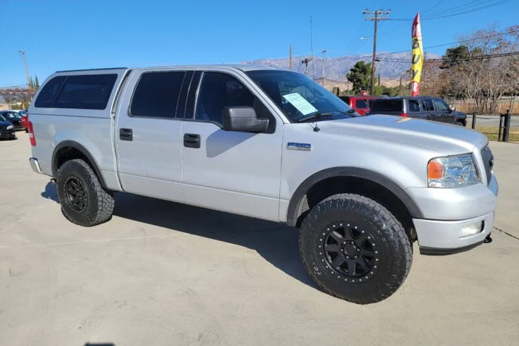 2004 Ford F-150 XLT photo 1