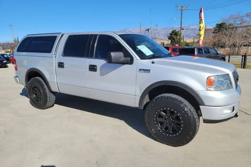 2004 Ford F-150 XLT photo 1