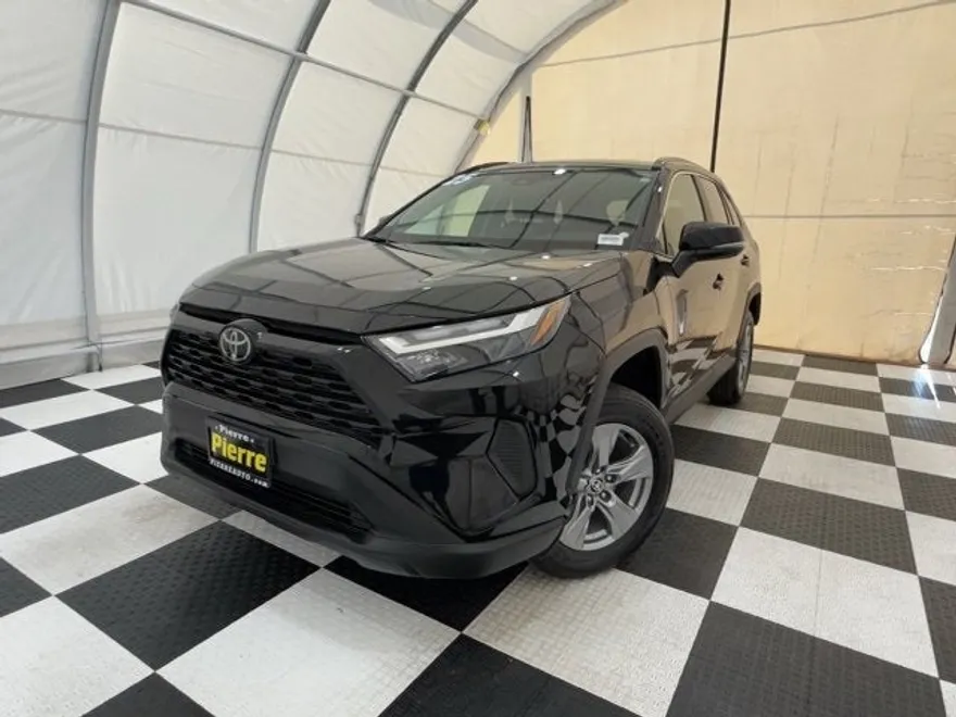 2025 Toyota RAV4 Hybrid XLE photo 1