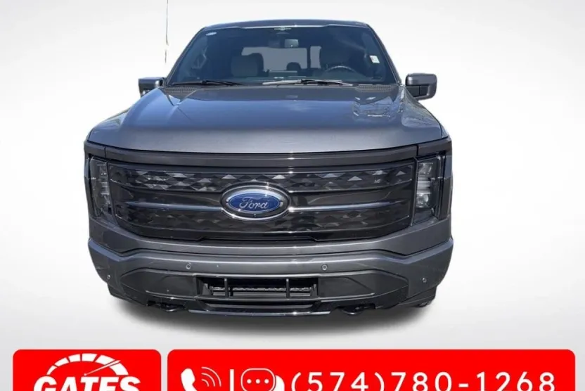 2023 Ford F-150 Lightning Platinum photo 1