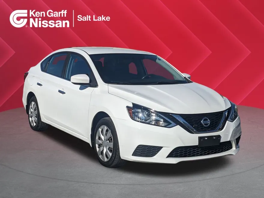 2017 Nissan Sentra SV photo 1