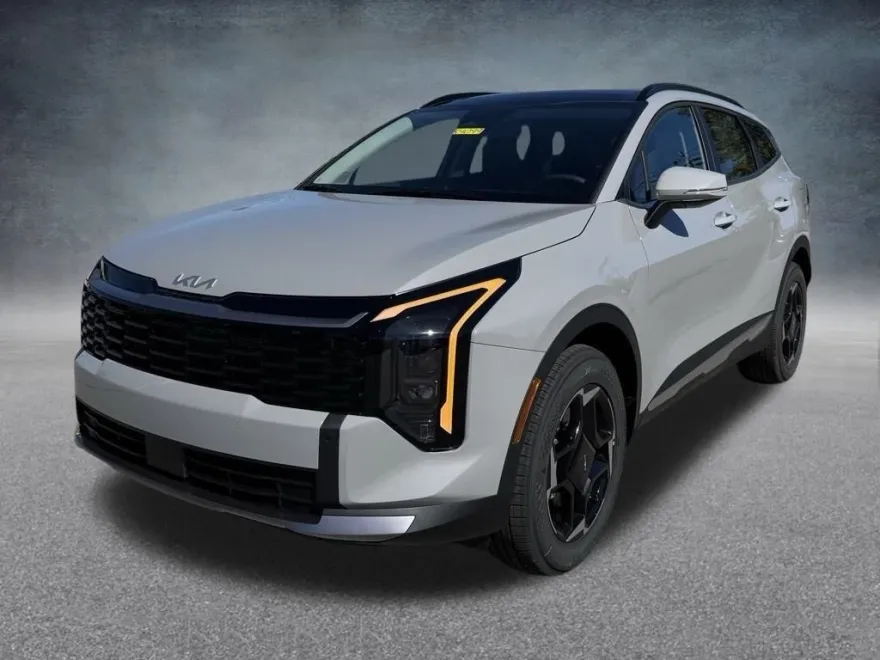 2026 Kia Sportage EX photo 1