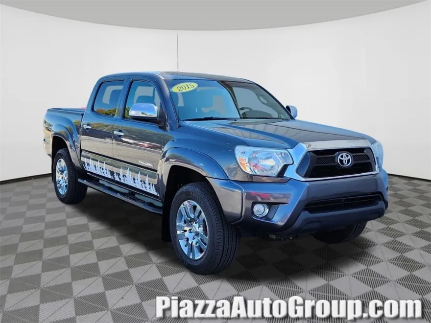 2015 Toyota Tacoma Base V6 photo 1