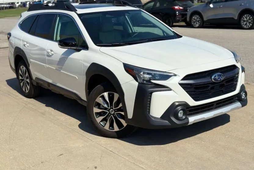 2024 Subaru Outback Limited photo 1