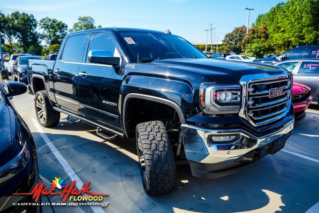 2017 Gmc Sierra 1500 SLT photo 1