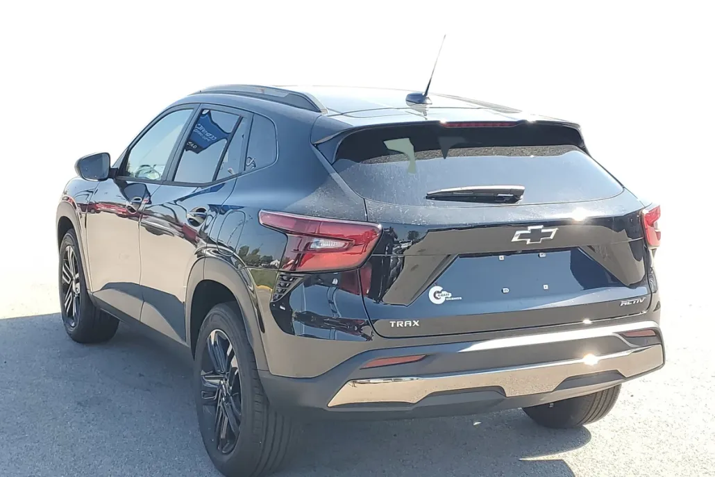 2025 Chevrolet Trax ACTIV photo 1