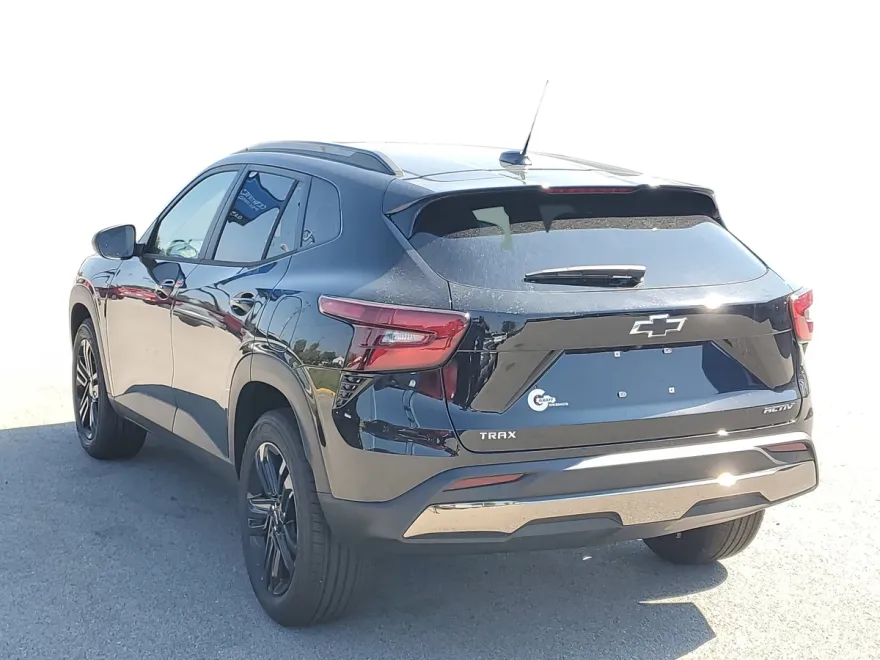 2025 Chevrolet Trax ACTIV photo 1