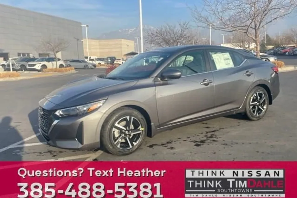 2025 Nissan Sentra SV photo 1