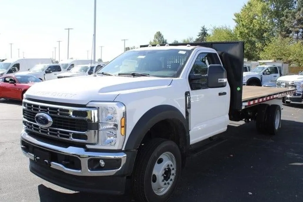 2024 Ford F-550 XL photo 1