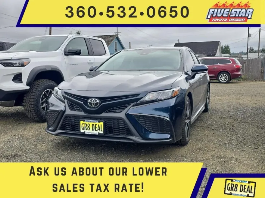 2021 Toyota Camry SE photo 1