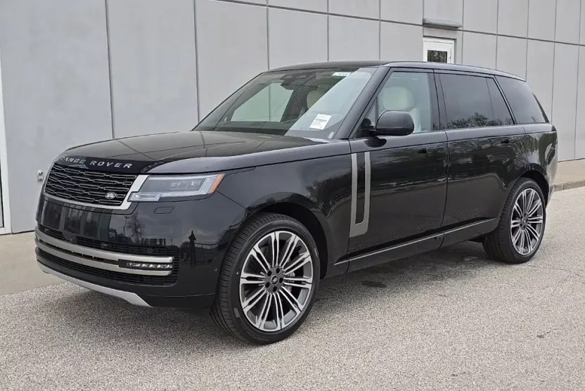 2025 Land Rover Range Rover SE photo 1