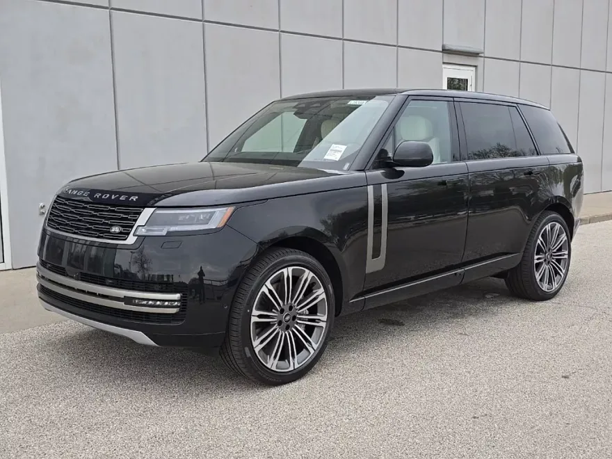 2025 Land Rover Range Rover SE photo 1