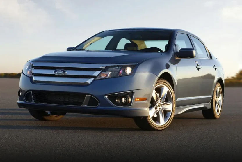 2010 Ford Fusion SE photo 1
