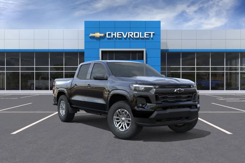 2025 Chevrolet Colorado Work Truck LT photo 1