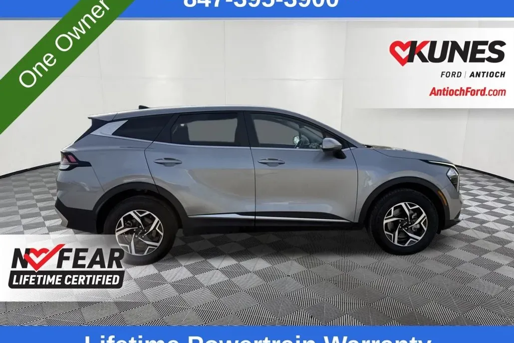 2023 Kia Sportage LX photo 1