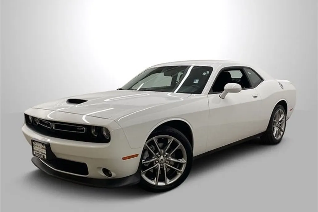 2022 Dodge Challenger GT photo 1