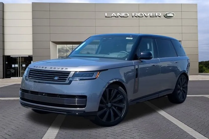2024 Land Rover Range Rover SV photo 1