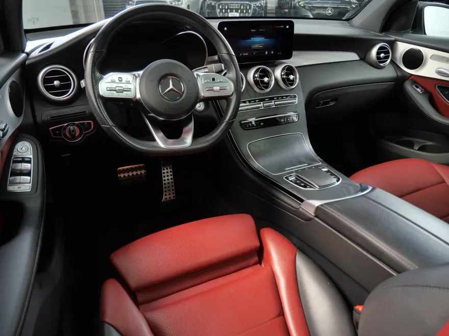 2022 Mercedes Benz GLC 300 4MATIC photo 1