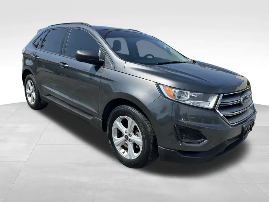2016 Ford Edge SE photo 1