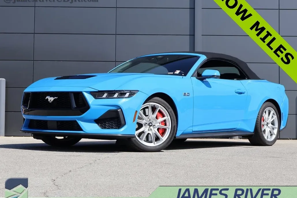 2024 Ford Mustang GT Premium photo 1