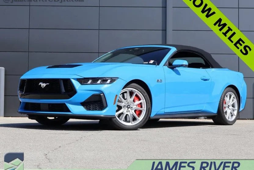 2024 Ford Mustang GT Premium photo 1