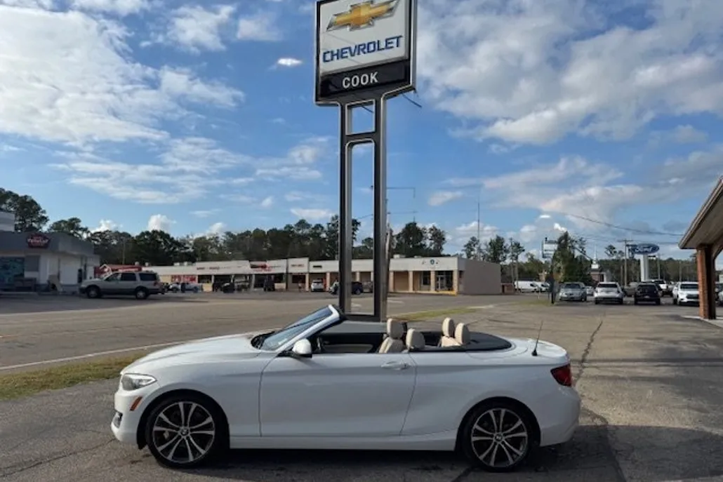 2017 Bmw 230i Convertible photo 1